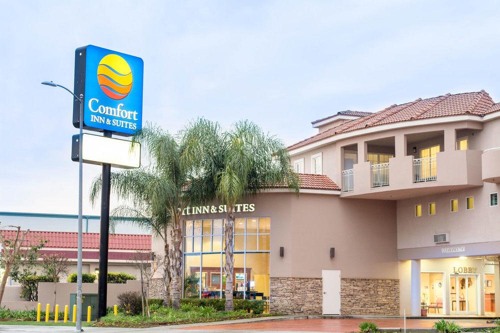 Comfort Inn & Suites Near Universal - N Hollywood - Burbank Лос-Анджелес Экстерьер фото