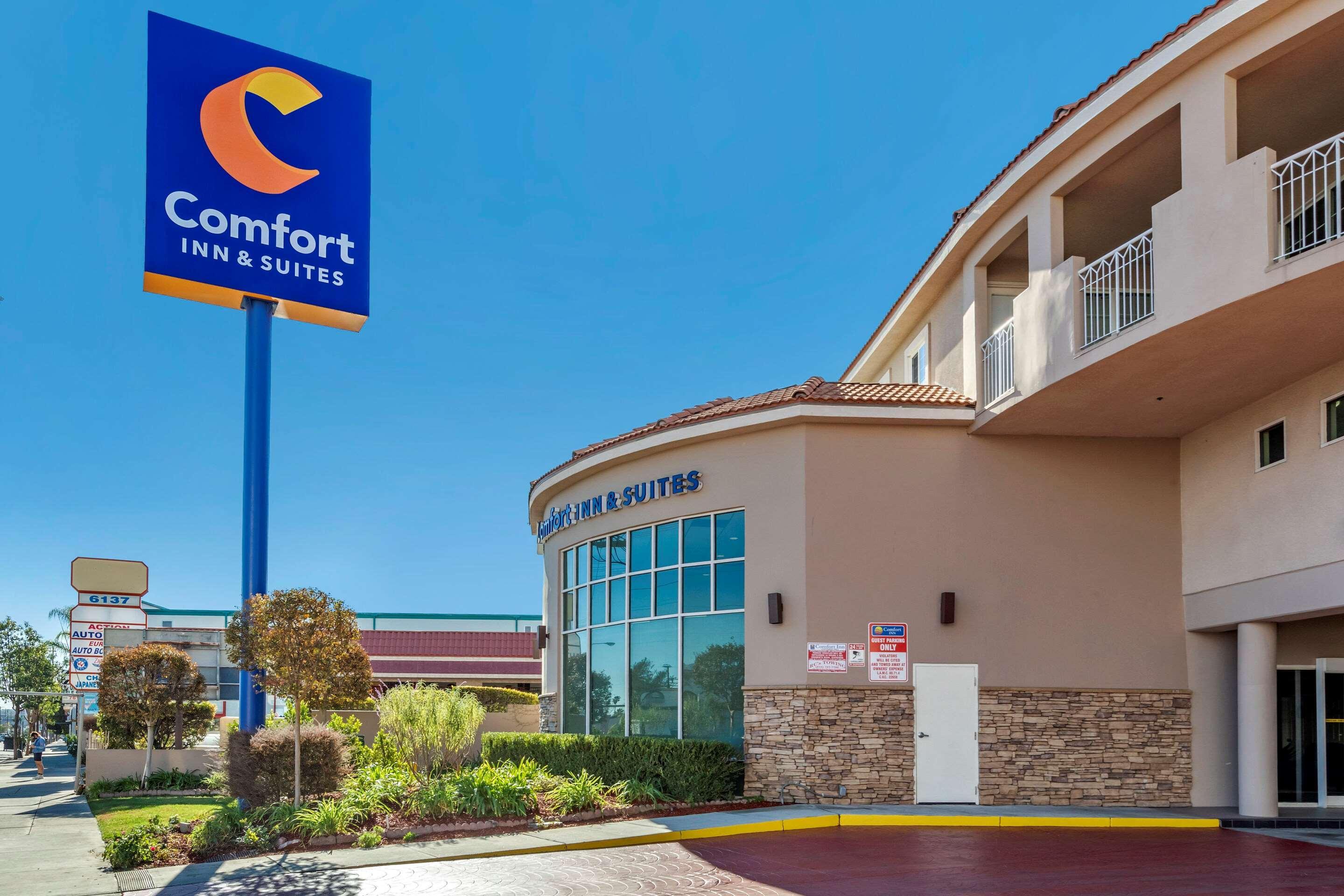 Comfort Inn & Suites Near Universal - N Hollywood - Burbank Лос-Анджелес Экстерьер фото